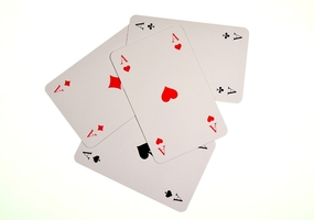 Look at Play Hearts Card Game 33